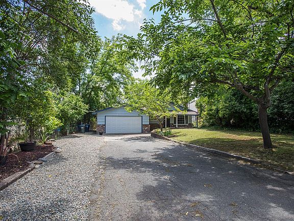 3rd image of 7936 Archer Ave