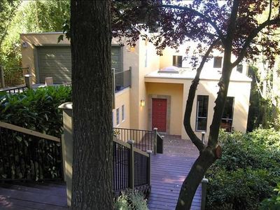2077 Manzanita Dr, Oakland, CA, 94611