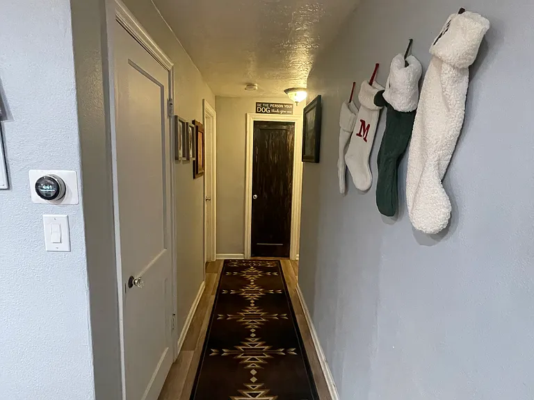 275 Southview Pl S — Photo 7