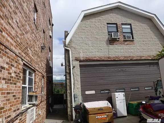 3rd image of 3917 60th St
