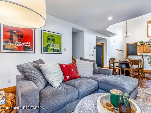 207 Abby Loop, Victor, ID 83455