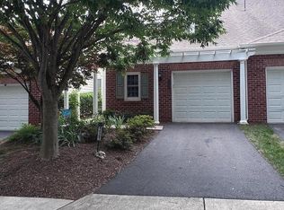 44397 Oakmont Manor Sq, Ashburn, VA 20147