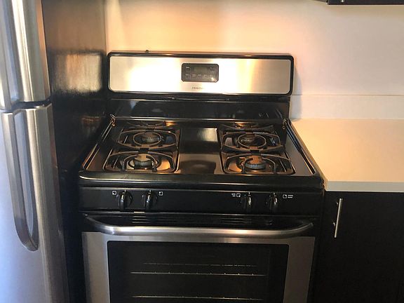 3rd image of 460 N Winchester Blvd APT 1
