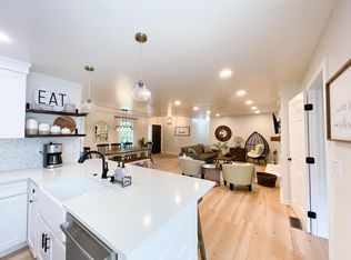 1985 Cedarmont Dr, Franklin, TN 37067