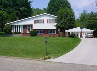 782 N Wood St, Logan, OH 43138
