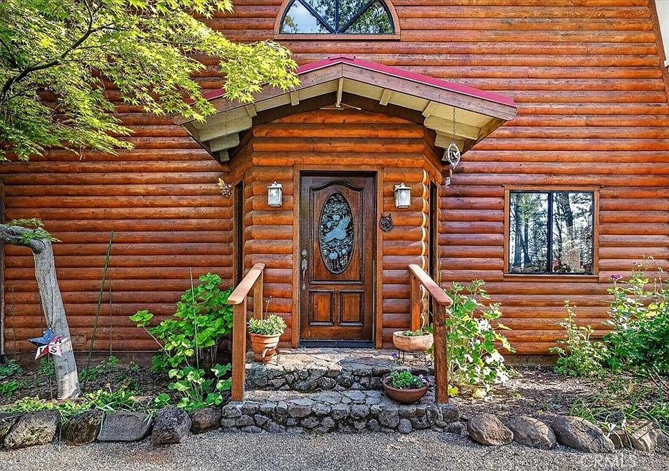 1st image of 16 Mendocino Way