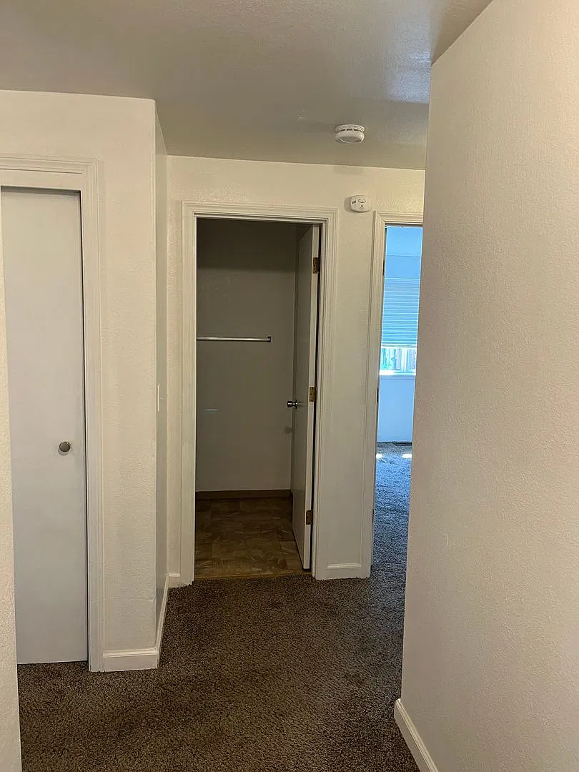 6157.2n - 3003 & 3005 Sheraton Court — Photo 4