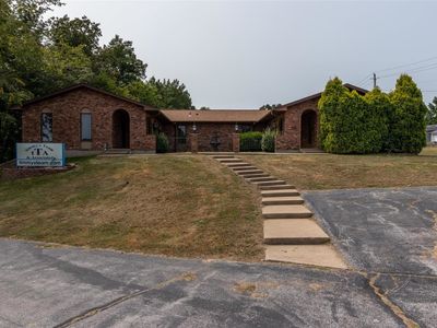 102 Collins Dr, Festus, MO, 63028