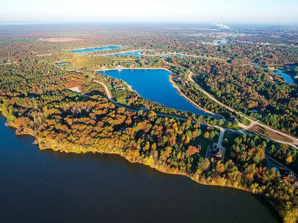 W5512 N Shore Dr, New Lisbon, WI 53950