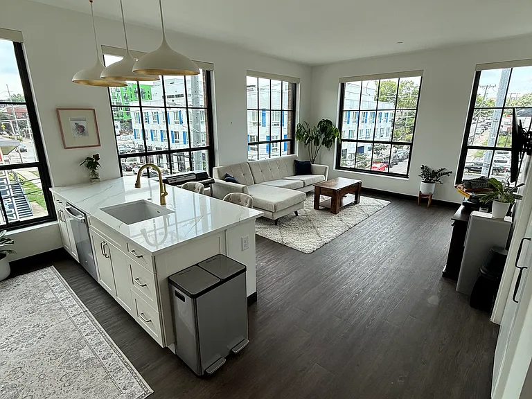 1260 Martin St #308 — Photo 1