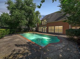 57 Foxhall Crescent Dr, Sugar Land, TX 77479