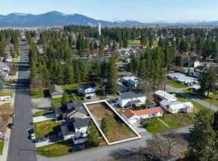 206/209 W 17th Warner Avenue Rd, Post Falls, ID 83854