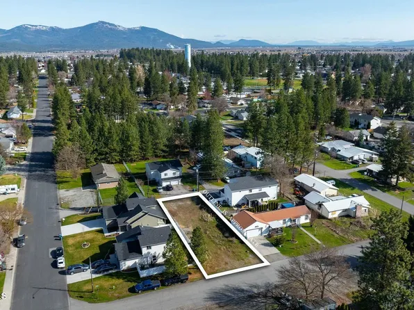 206/209 W 17th Warner Avenue Rd, Post Falls, ID 83854