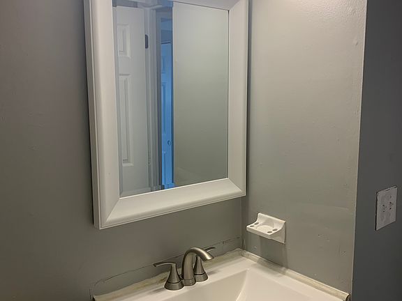 4th image of 6032 Ridgeacres Dr