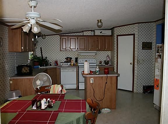 3rd image of 6178 Shady Hill Cir