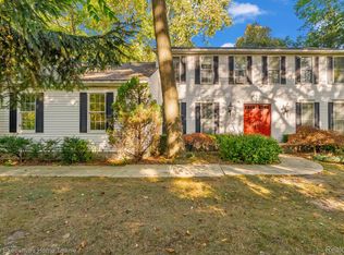 4680 Lakeshore Ter, Fort Gratiot, MI 48059