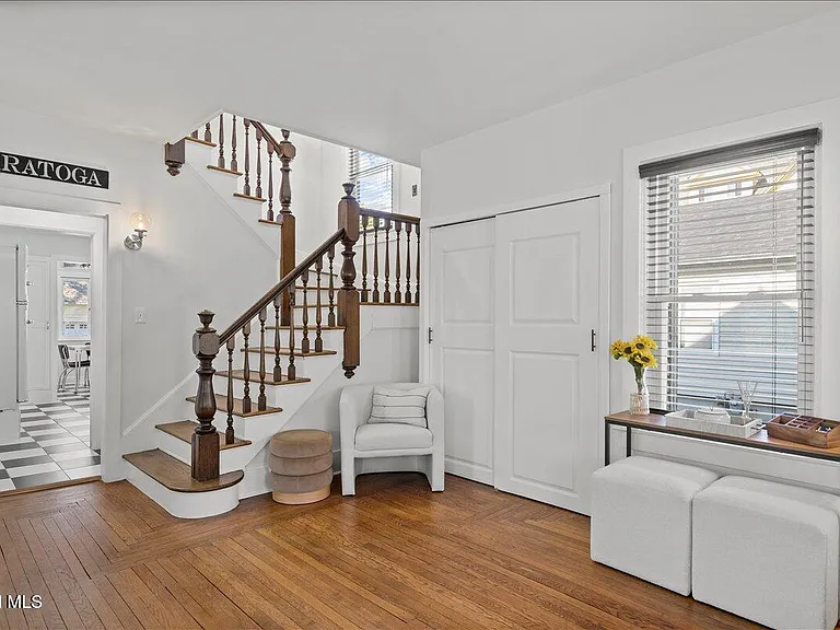 162 Lake Ave — Photo 9
