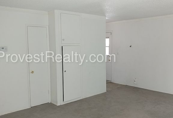 3rd image of 15534 2nd St