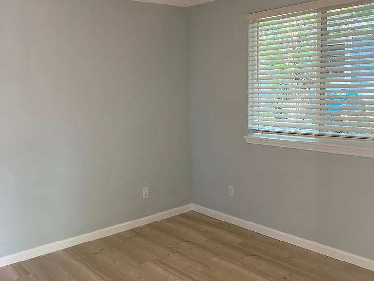 1019 Hoitt Ave #B — Photo 9