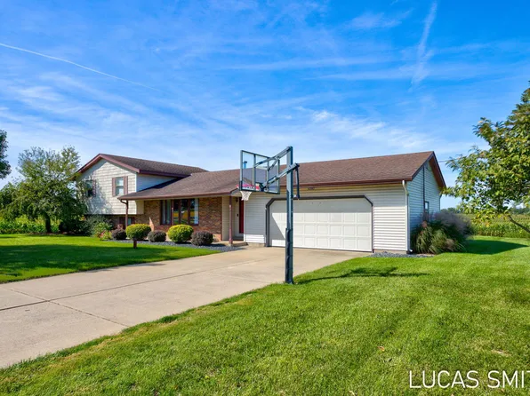 4298 40th St, Holland, MI 49423