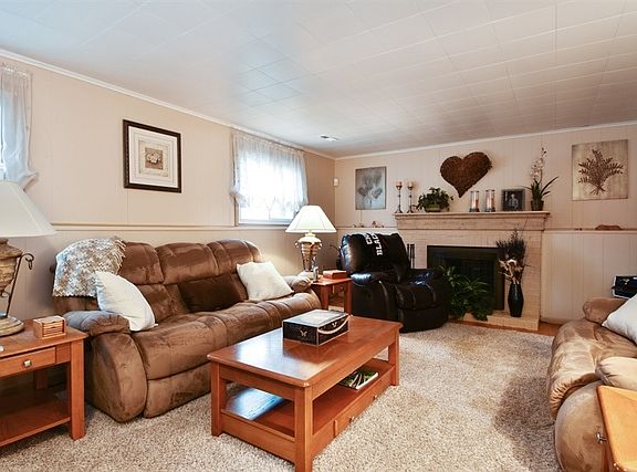 4th image of 5033 Langley Ct