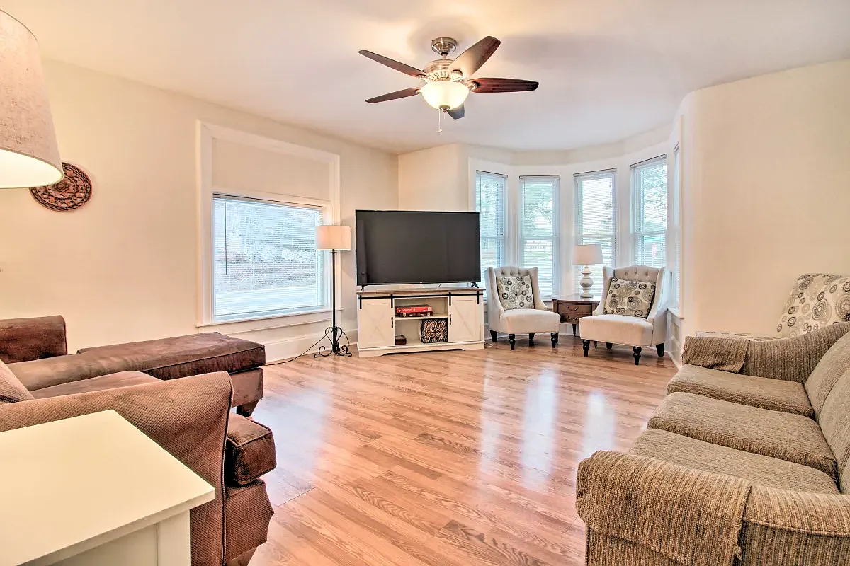 2 bed, 1000 sqft, $2,500 — Photo 1