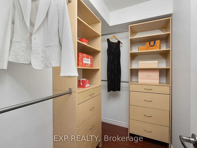 311 Richmond St E #802 — Photo 25