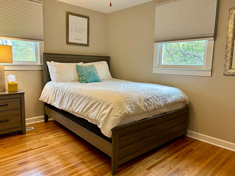 202 Edgewater Dr — Photo 9