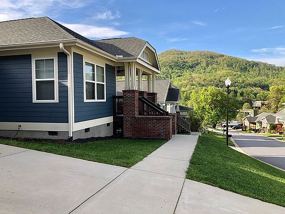 2nd image of 11 Teems Ln