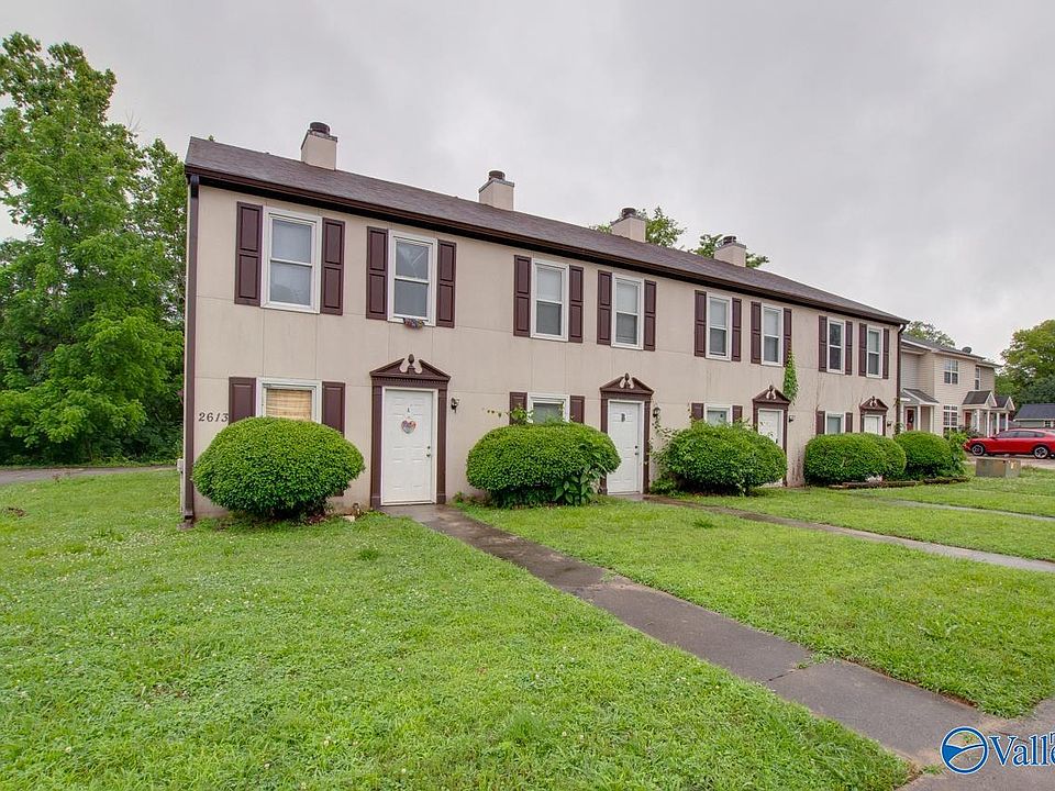 2nd image of 2613 Wynterhall Rd SE