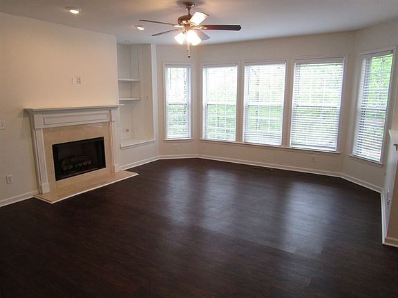 4th image of 713 Lily Glen Ln