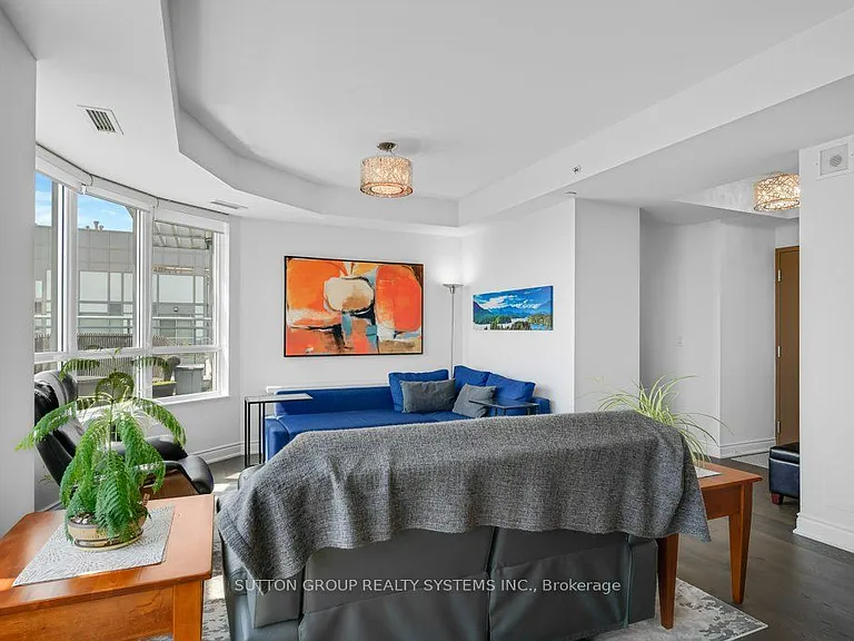 3500 Lakeshore Rd W #B814 — Photo 5
