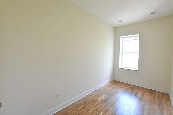 Rented by Bold New York | media 11