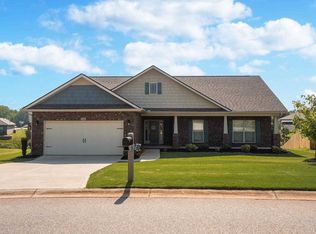 226 Golden Pond Ct, Roebuck, SC 29376