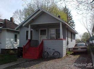 1041 Bensch St, Lansing, MI 48912