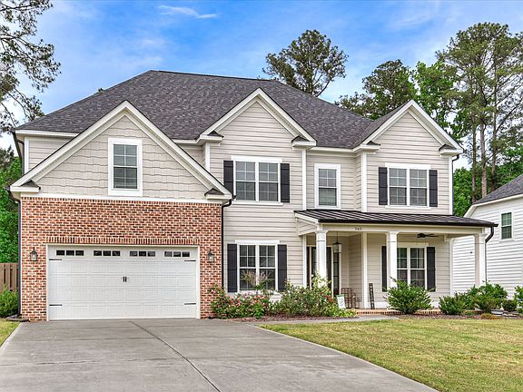 3rd image of 565 River Oaks Ln