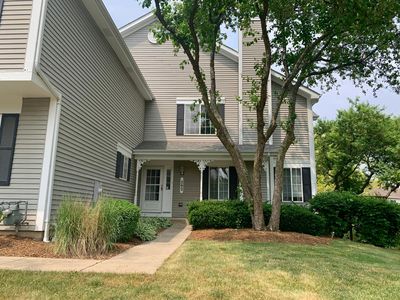292 Sandhurst Ln, South Elgin, IL, 60177