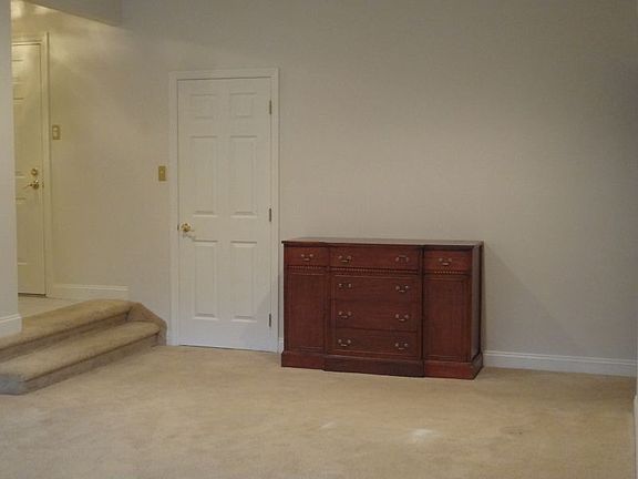 2nd image of 12 Foxwood Dr