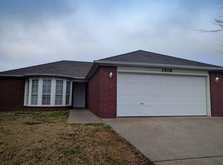 1908 Timberline Ave, Springdale, AR 72764