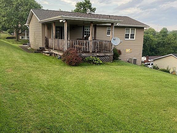 5th image of 131 Fairfield Dr