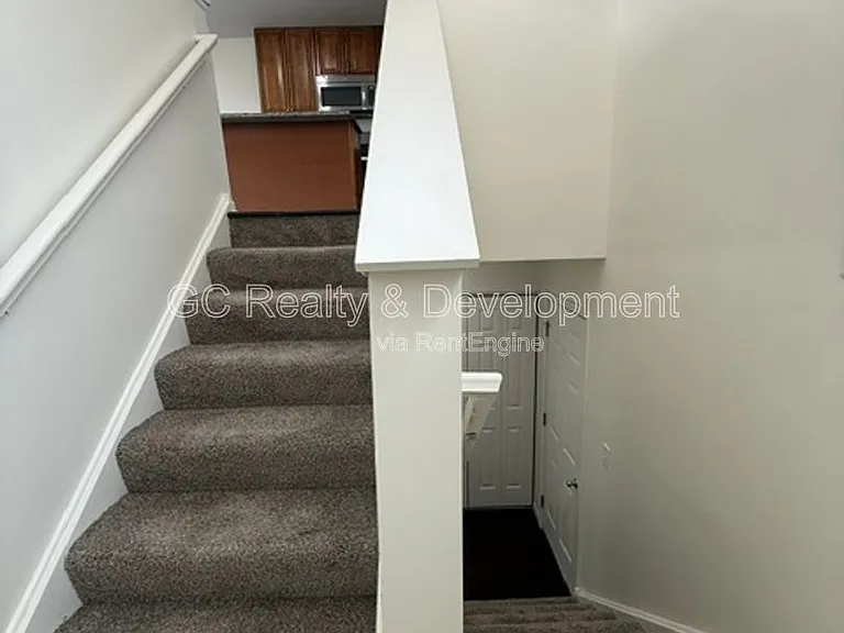 1016 Turin Dr — Photo 14