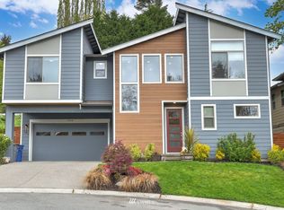 7930 NE 201st Pl, Kenmore, WA 98028