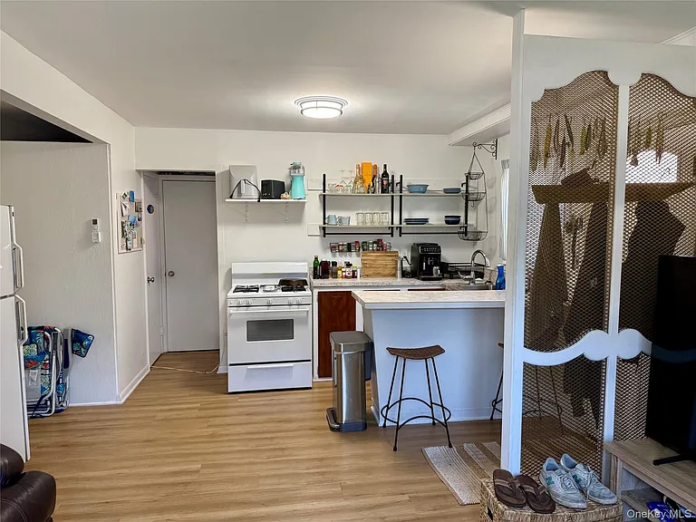 105 Belmont Ave #1 — Photo 8