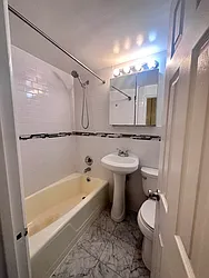 Rented by Aimee Grodanz, LREB