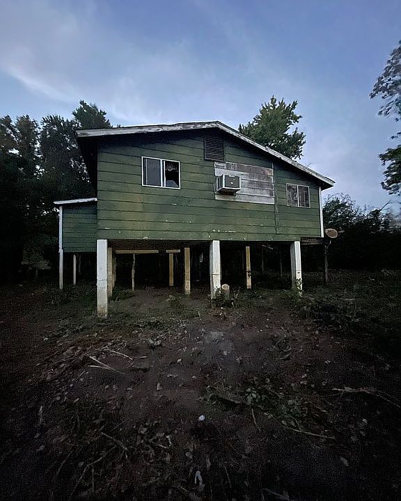 2nd image of 52 E Timberlake Dr