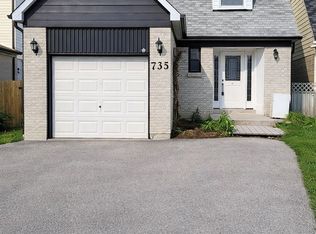 735 Pam Cres, Newmarket, ON