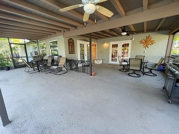 4th image of 819 S Gondola Dr