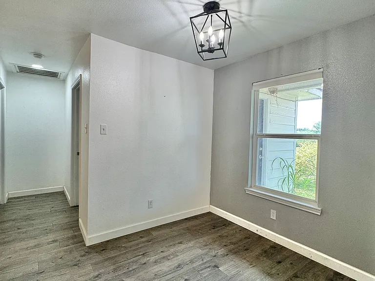 14410 Mangold Ln — Photo 15