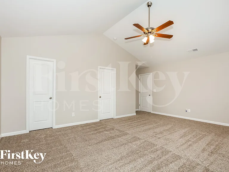 1512 Summer View Ln — Photo 9