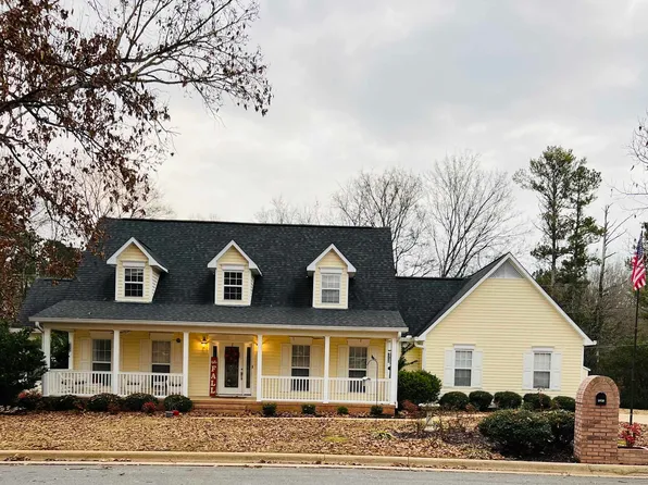 1928 Pleasant Ridge Loop, Sylacauga, AL 35150